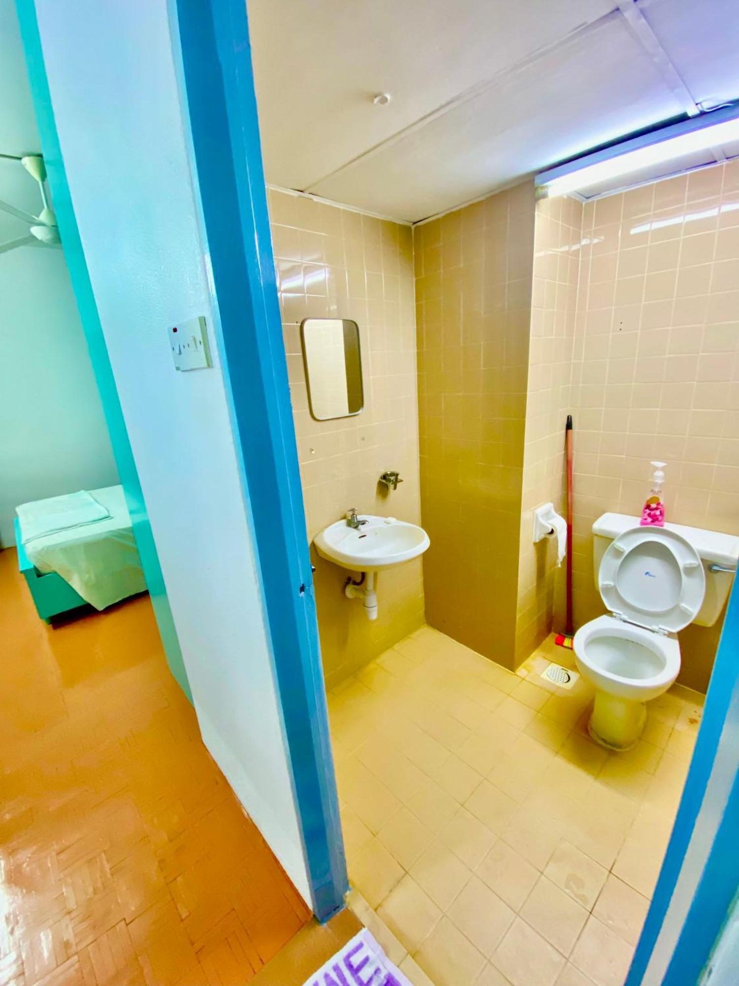 Batu Ferringhi Bayu Emas Apartment Eksteriør bilde