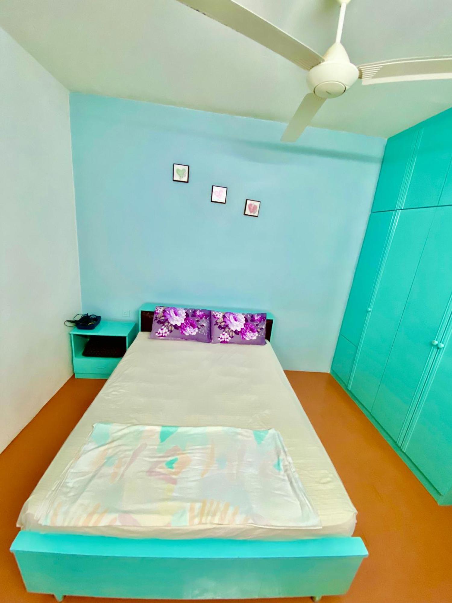 Batu Ferringhi Bayu Emas Apartment Eksteriør bilde