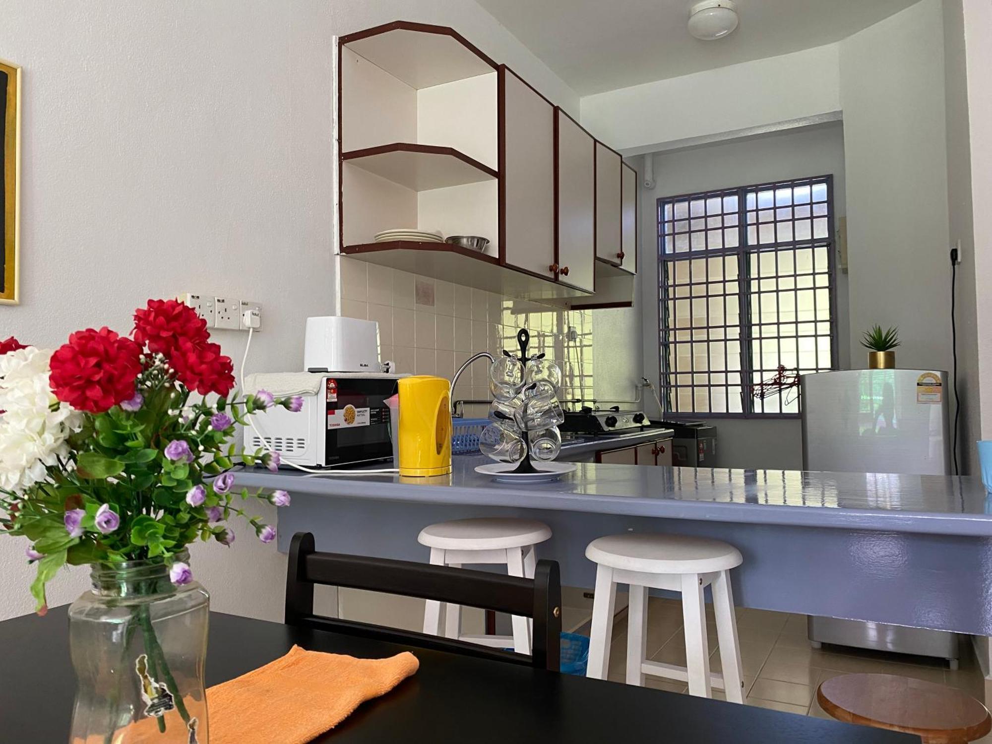 Batu Ferringhi Bayu Emas Apartment Eksteriør bilde
